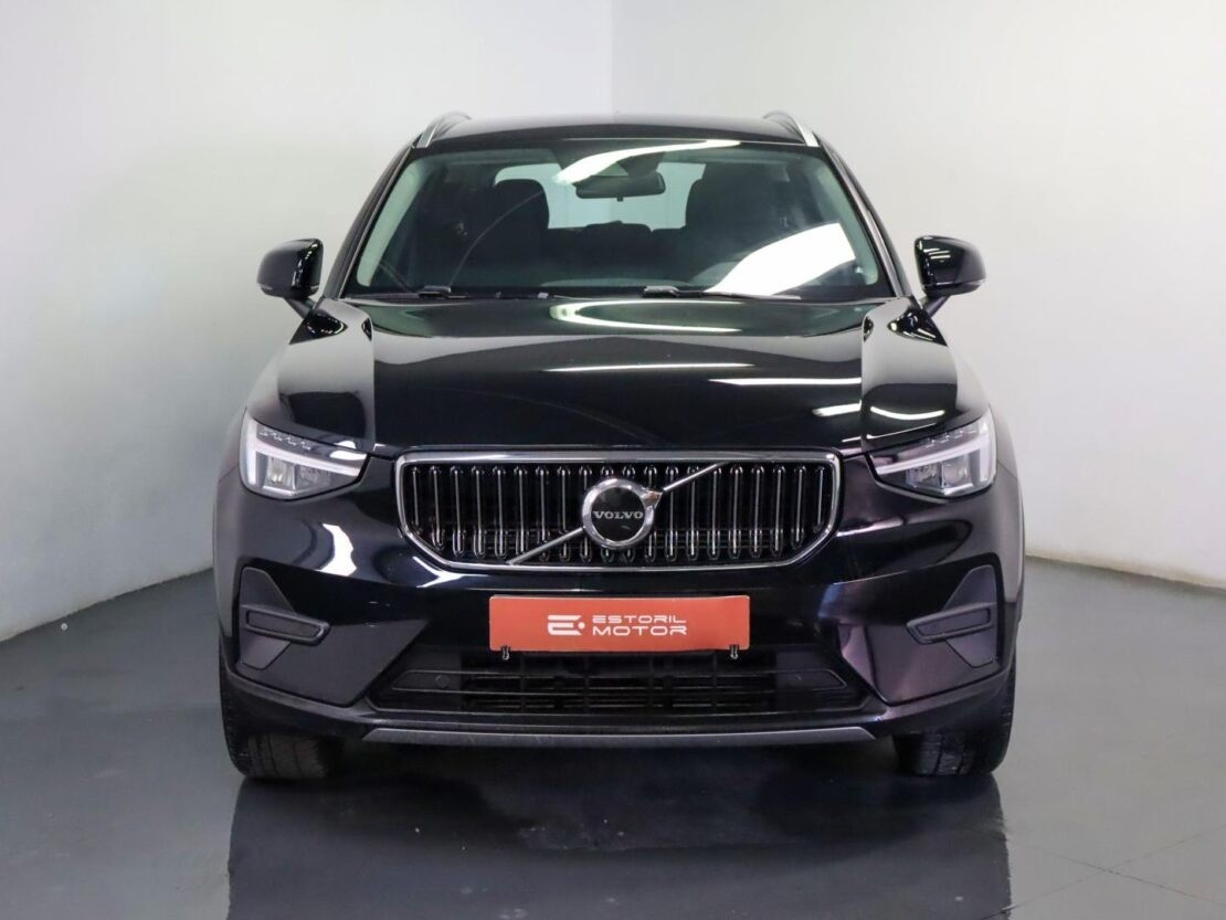 volvo-xc40-2023-hibrido-a-gasolina-1477cc