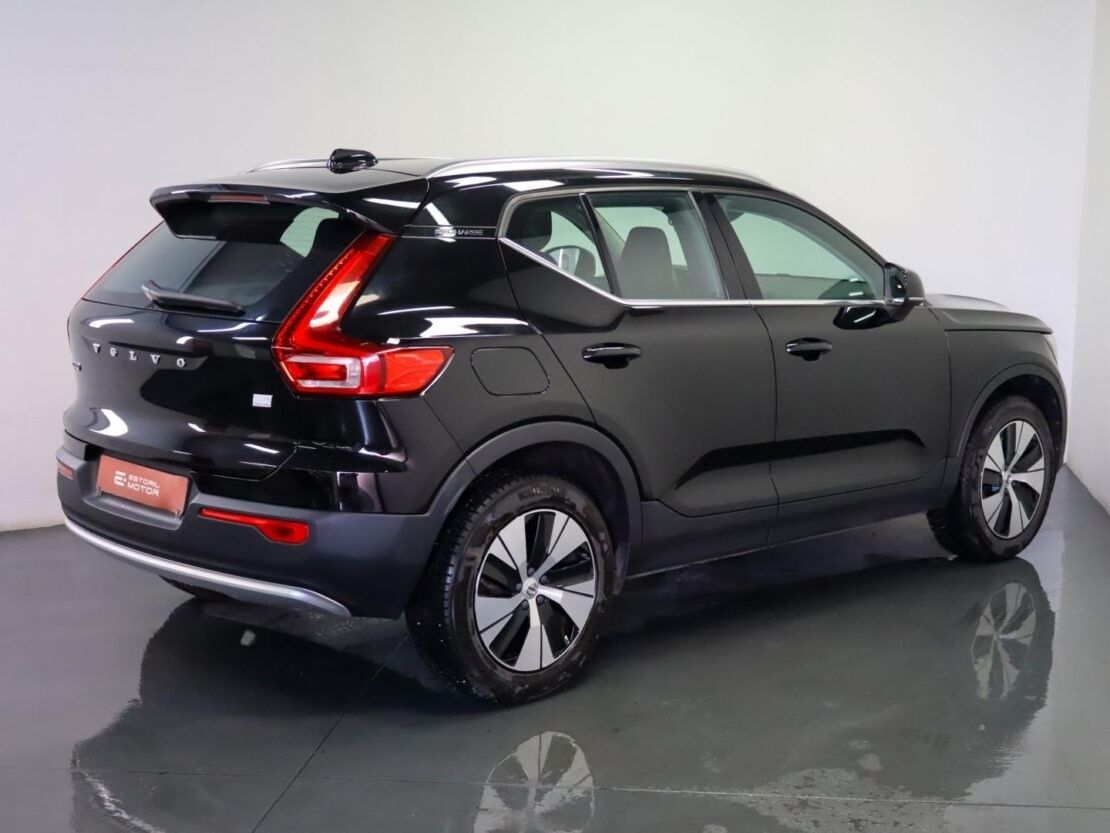 volvo-xc40-2023-hibrido-a-gasolina-1477cc