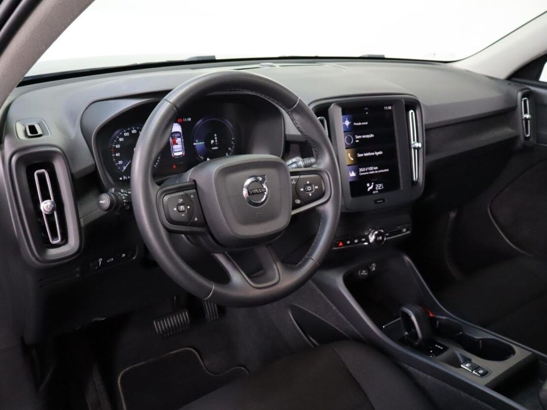 volvo-xc40-2023-hibrido-a-gasolina-1477cc