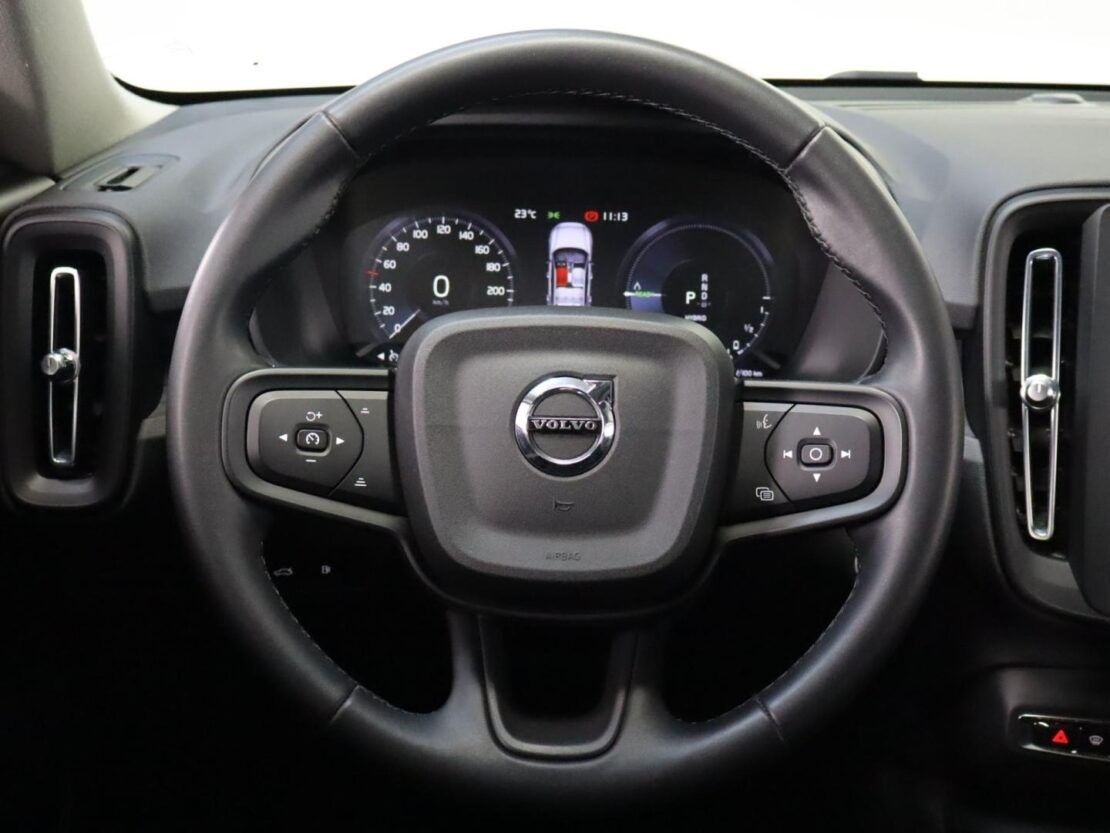 volvo-xc40-2023-hibrido-a-gasolina-1477cc