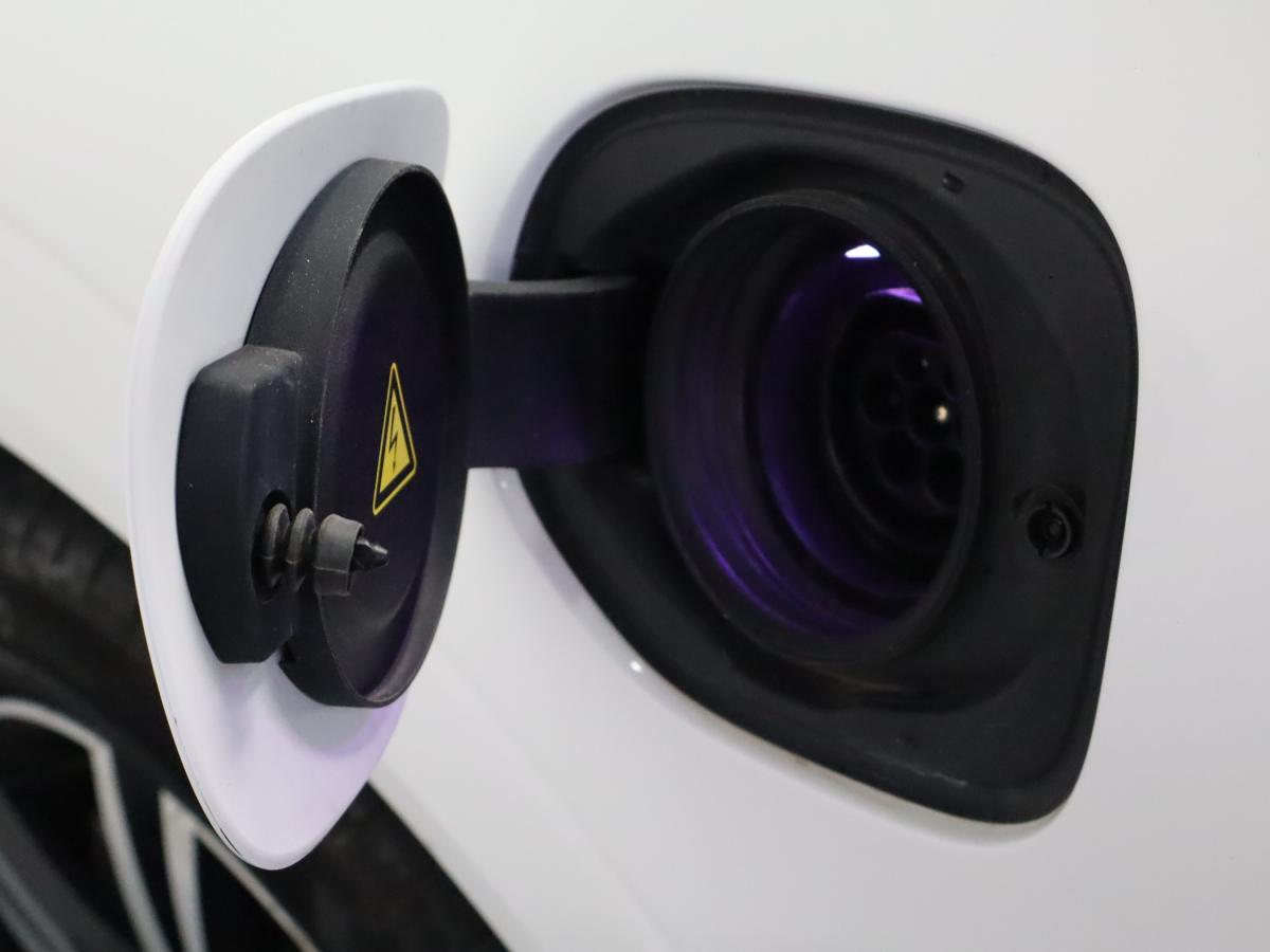 volvo-xc60-2018-hibrido-a-gasolina-1969cc