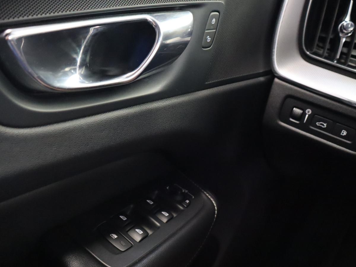 volvo-xc60-2018-hibrido-a-gasolina-1969cc