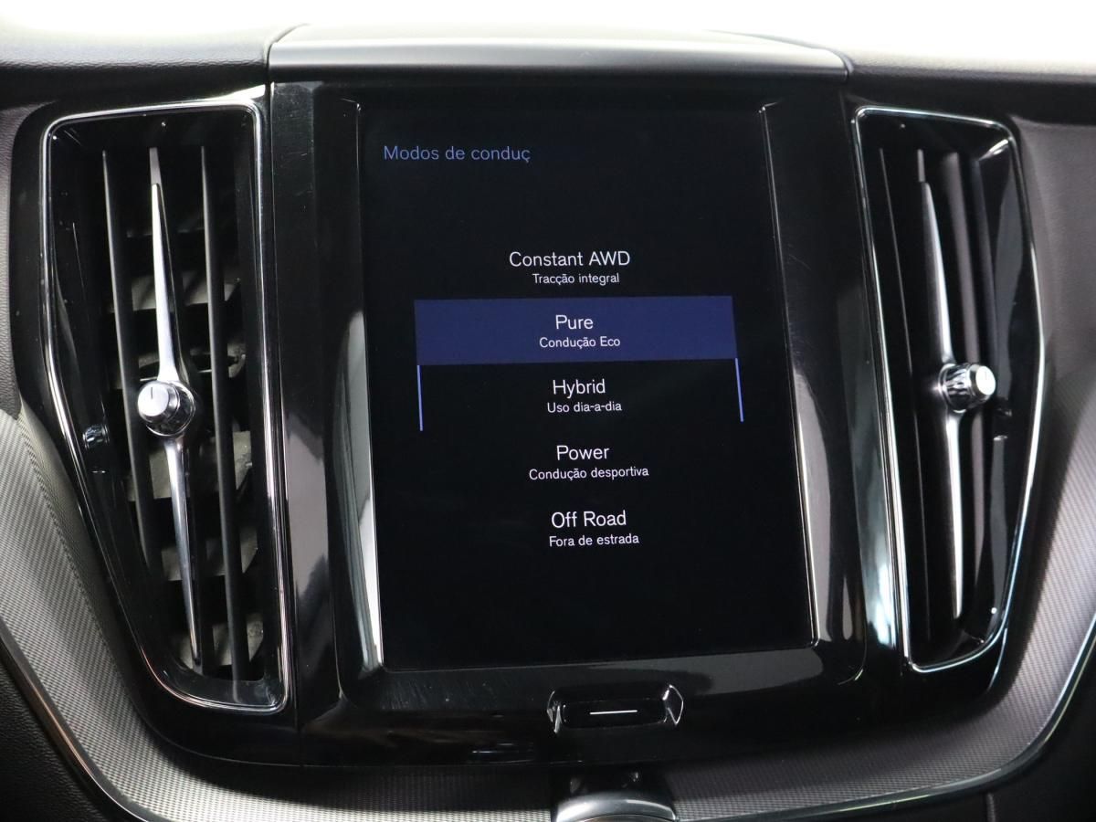volvo-xc60-2018-hibrido-a-gasolina-1969cc