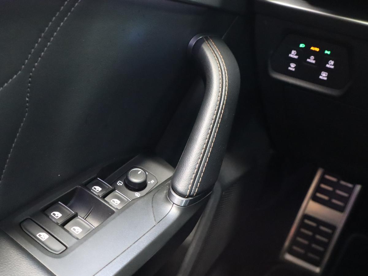 cupra-leon-2023-hibrido-a-gasolina-1395cc