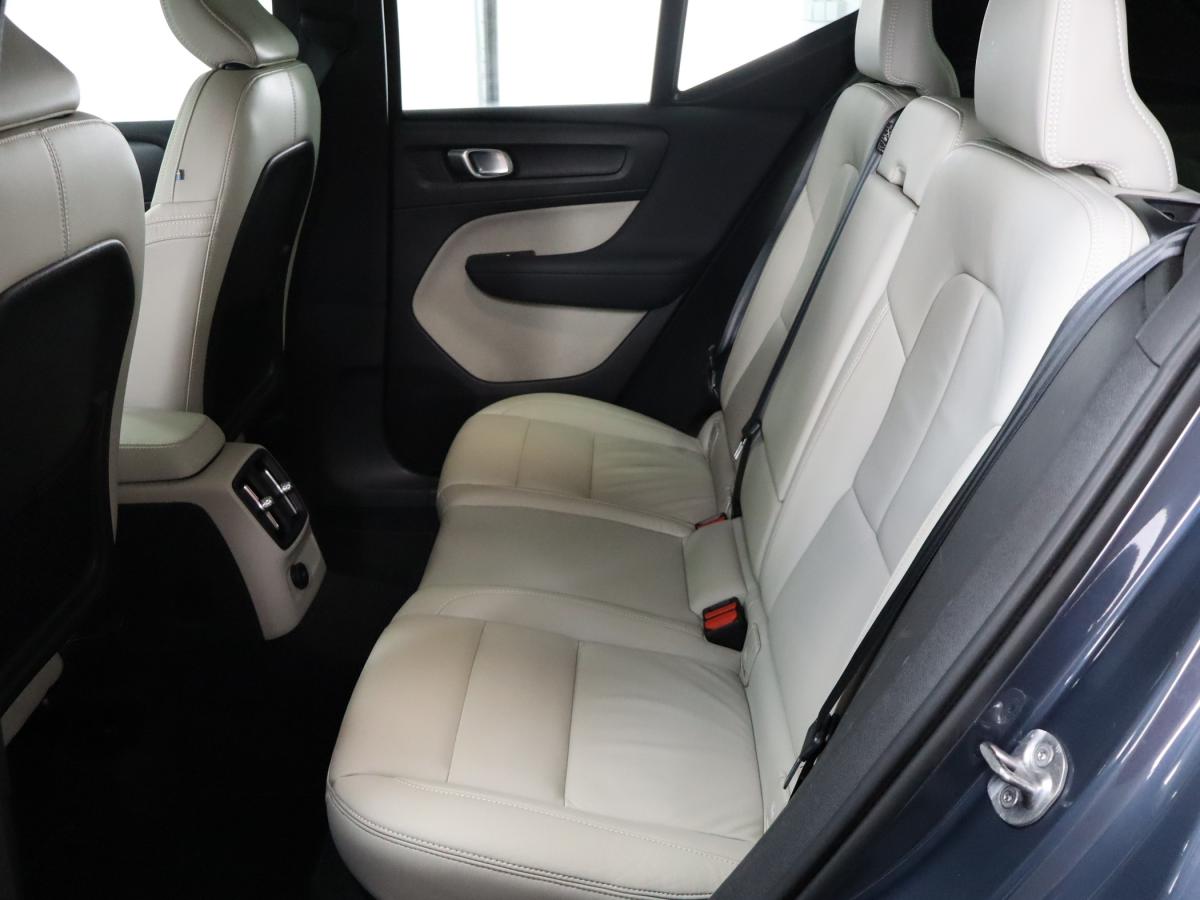 volvo-xc40-2022-hibrido-a-gasolina-1477cc