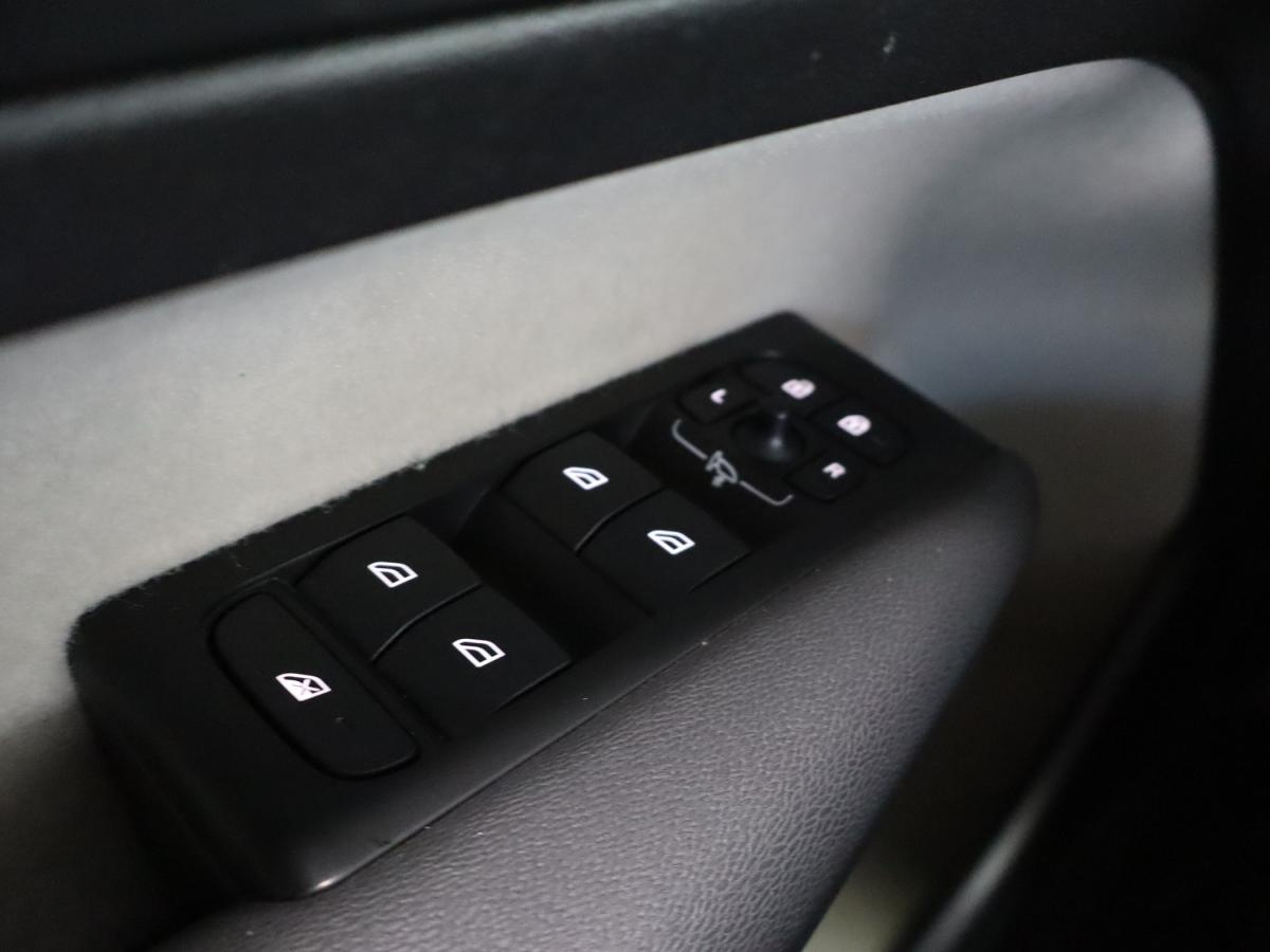 volvo-xc40-2022-hibrido-a-gasolina-1477cc