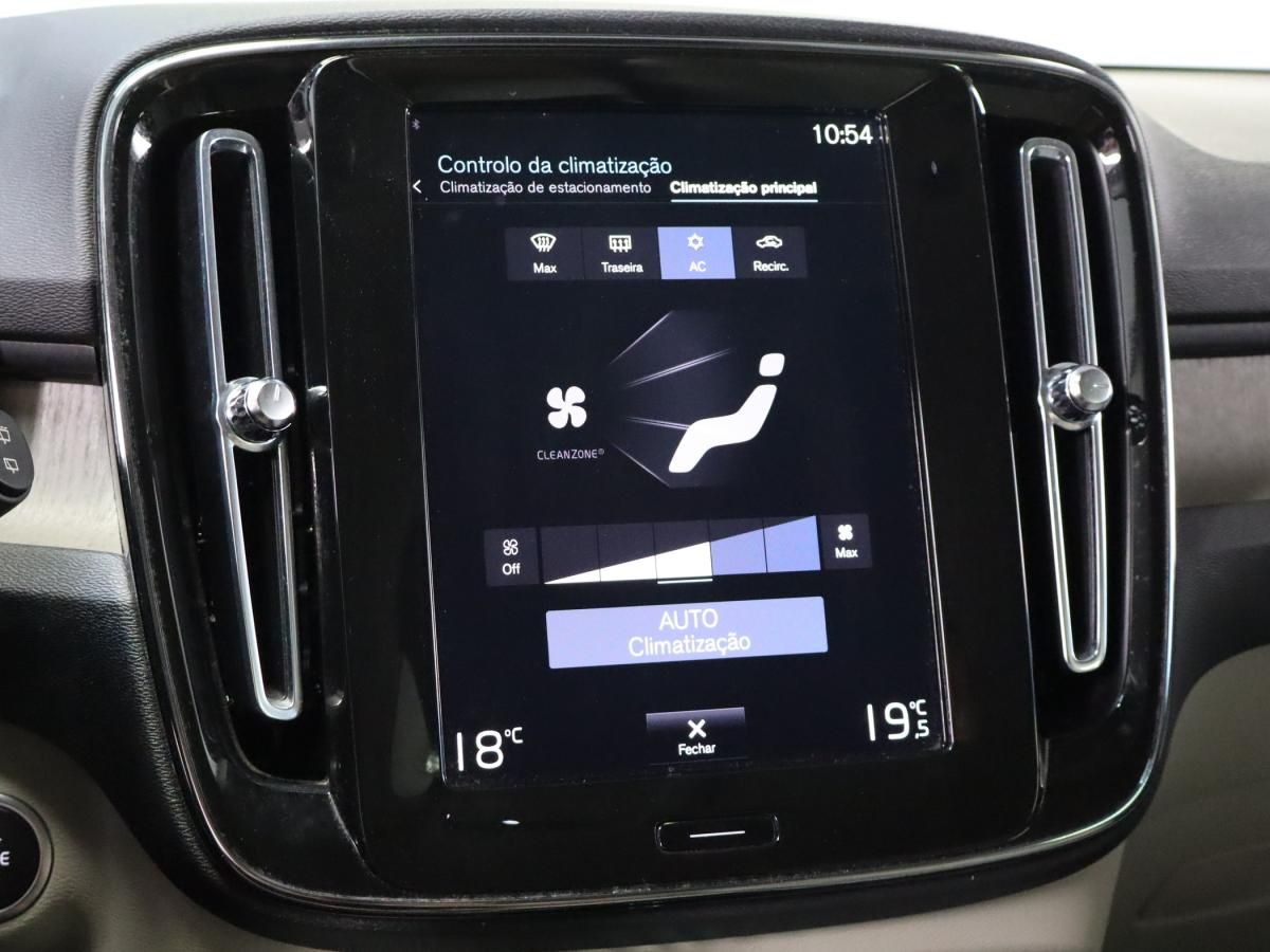 volvo-xc40-2022-hibrido-a-gasolina-1477cc