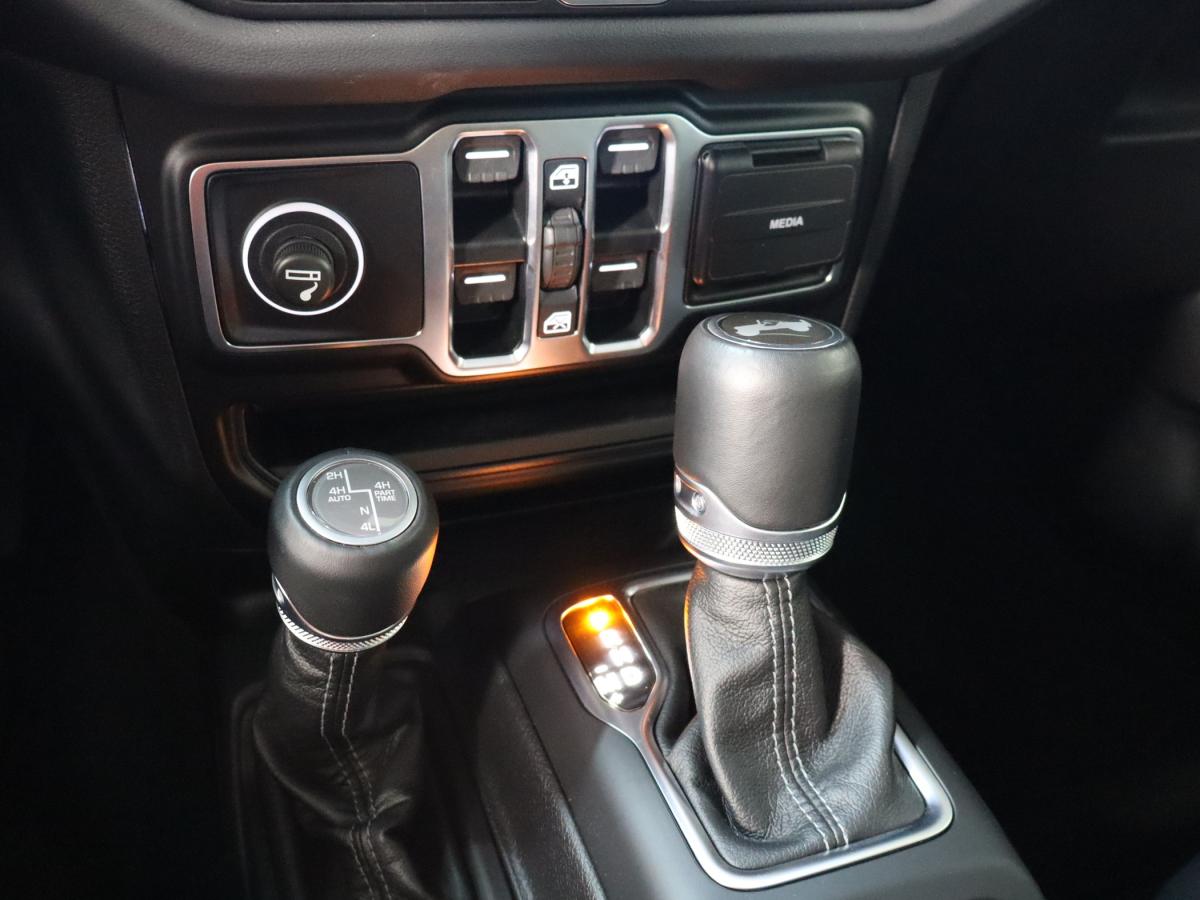 jeep-wrangler-2025-hibrido-a-gasolina-1995cc