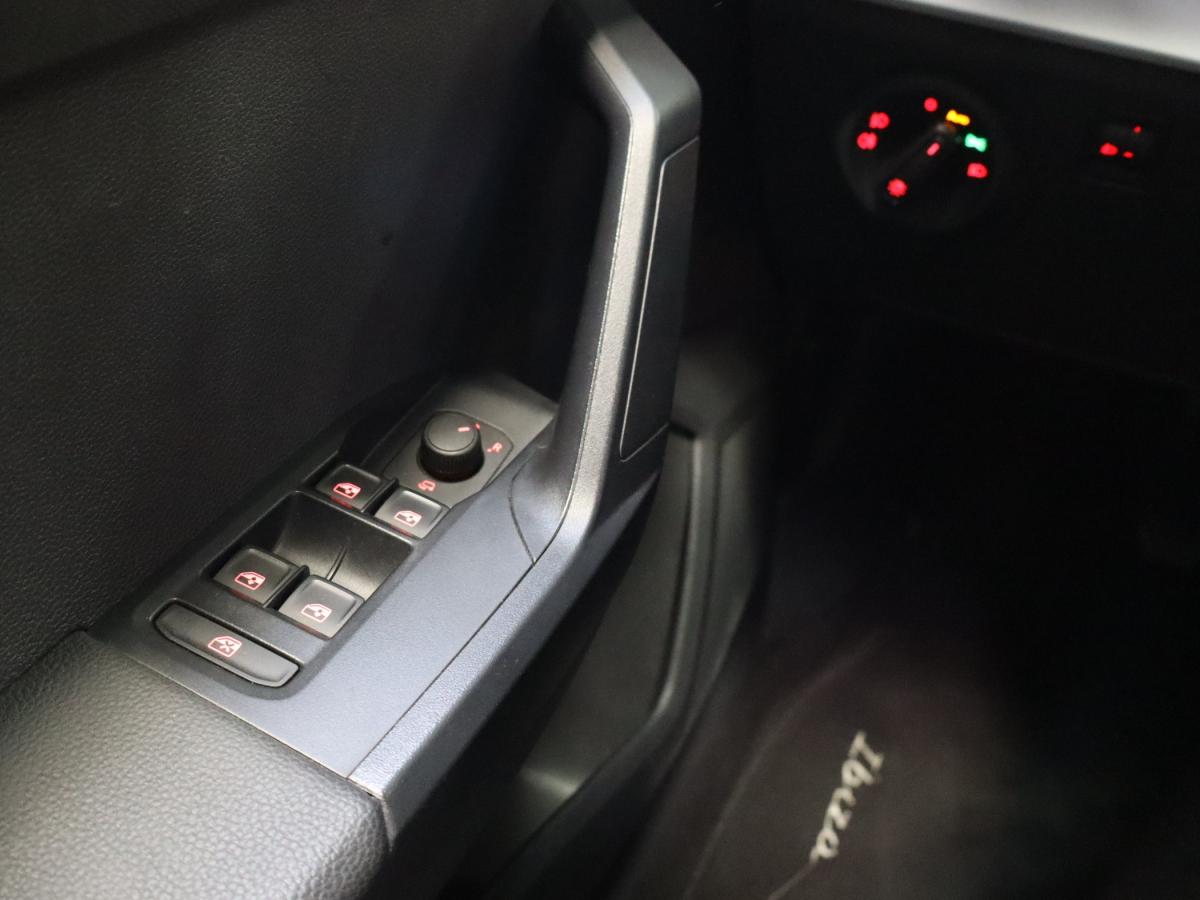 seat-ibiza-2024-gasolina-999cc