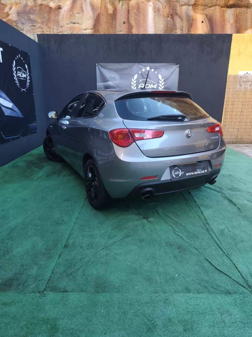 alfa-romeo-giulietta-2016-diesel-1956cc