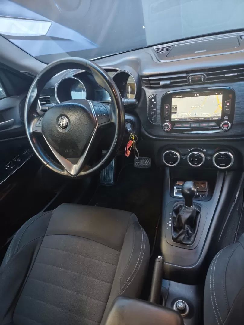 alfa-romeo-giulietta-2016-diesel-1956cc