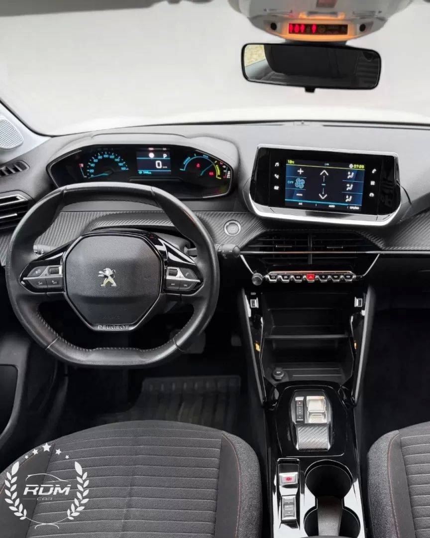 peugeot-e-208-2023-eletrico-0cc