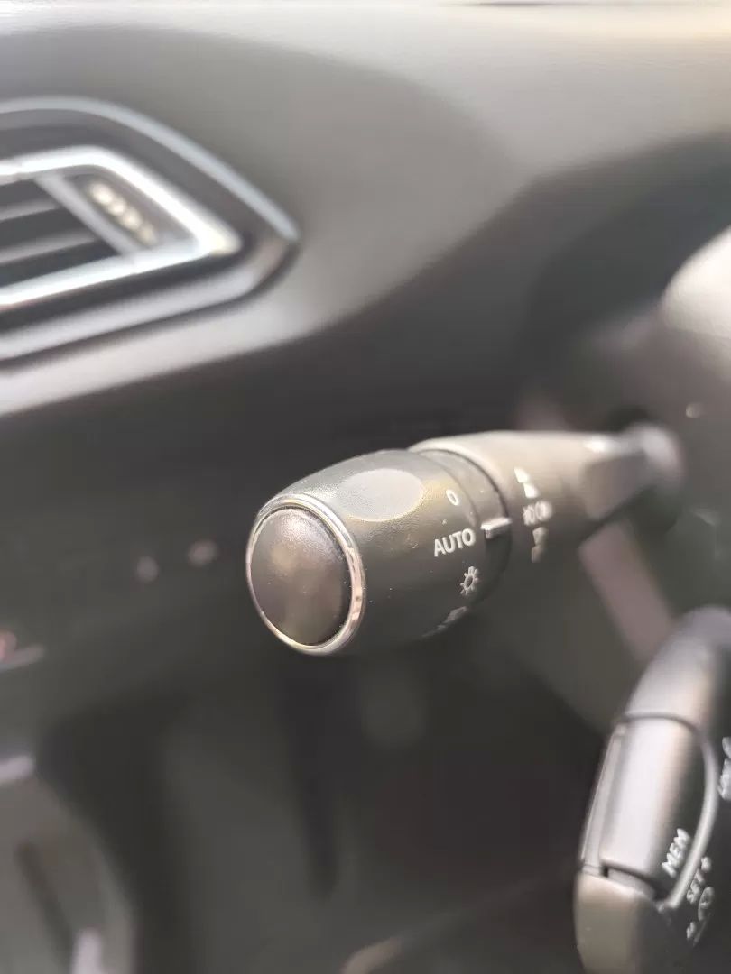 peugeot-308-2019-diesel-1499cc