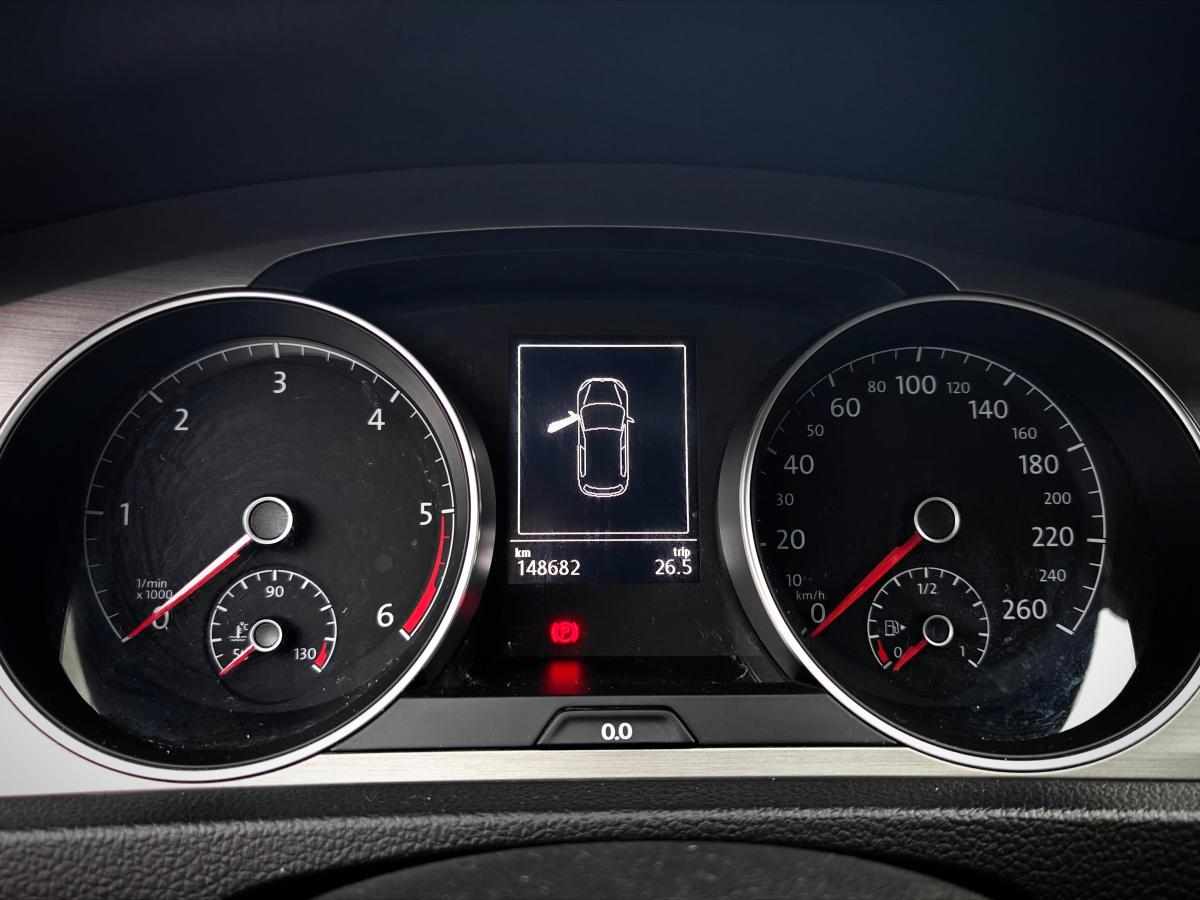 volkswagen-golf-1-6-tdi-bluemotion-2016-diesel-1598cc