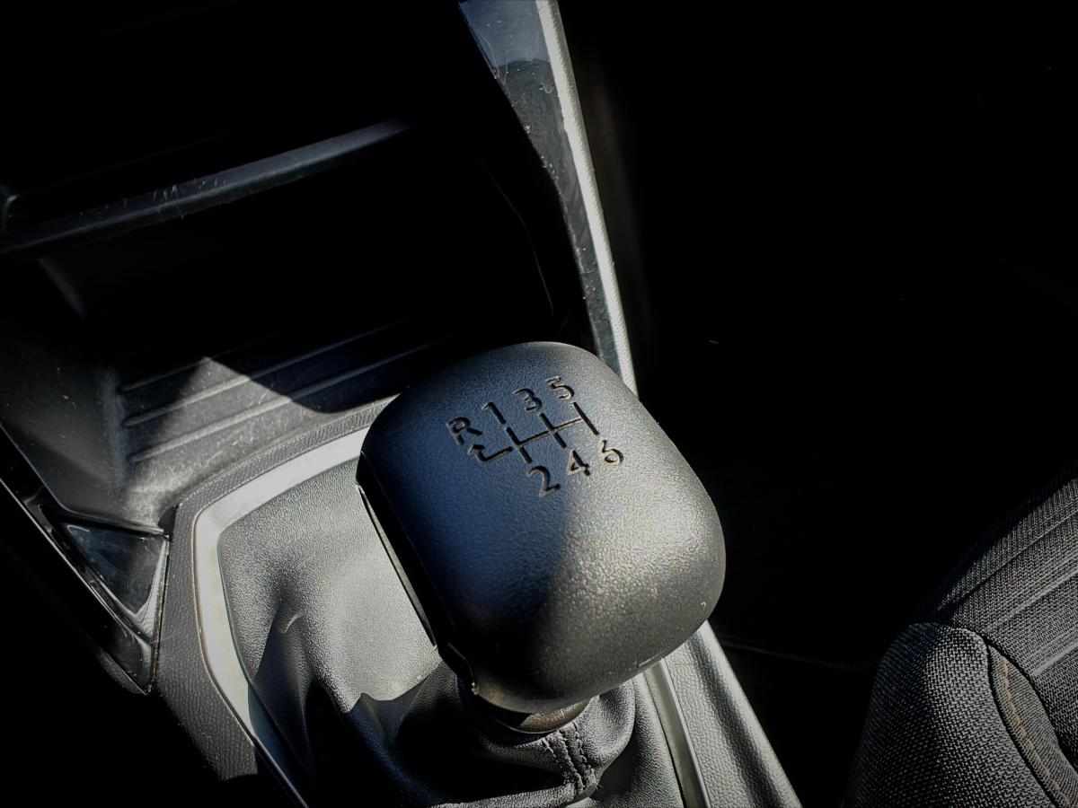 peugeot-208-1-5-bluehdi-2021-diesel-1499cc