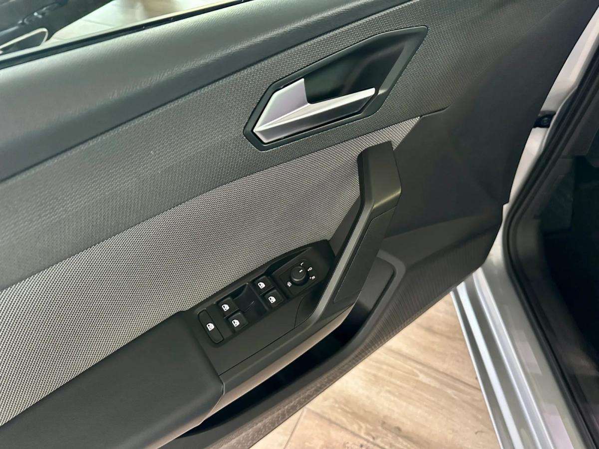 seat-leon-st-2022-gasolina-999cc