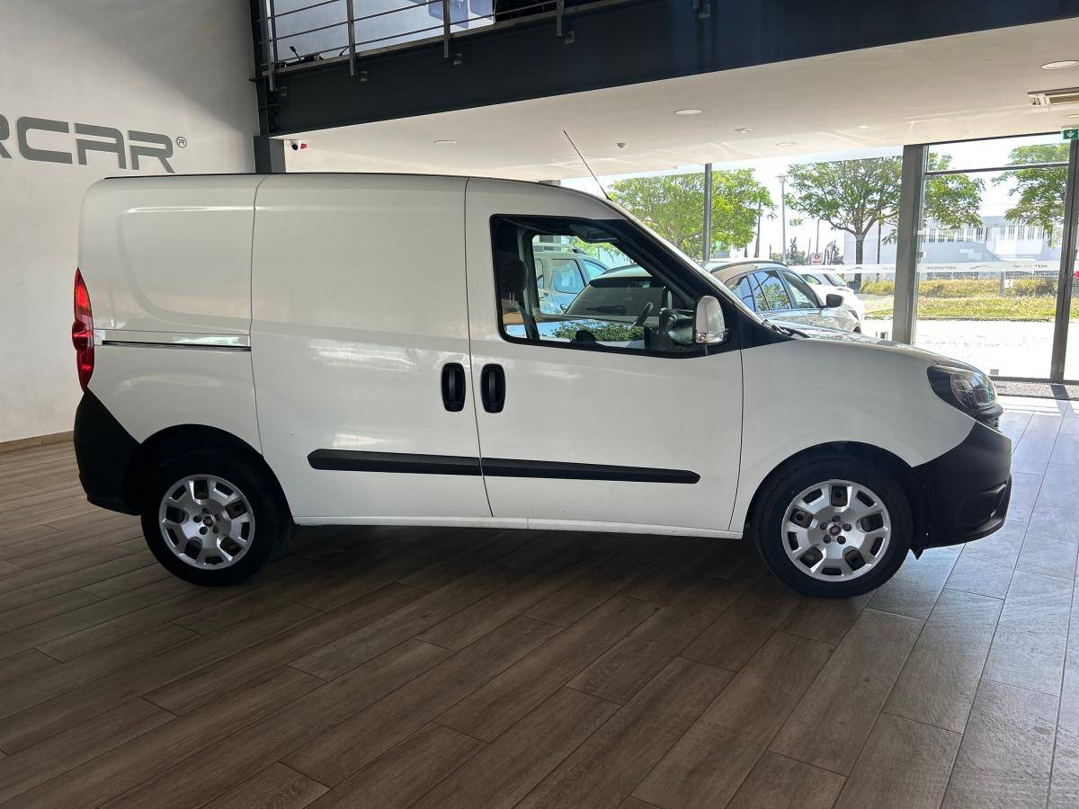 fiat-doblo-2022-diesel-1598cc