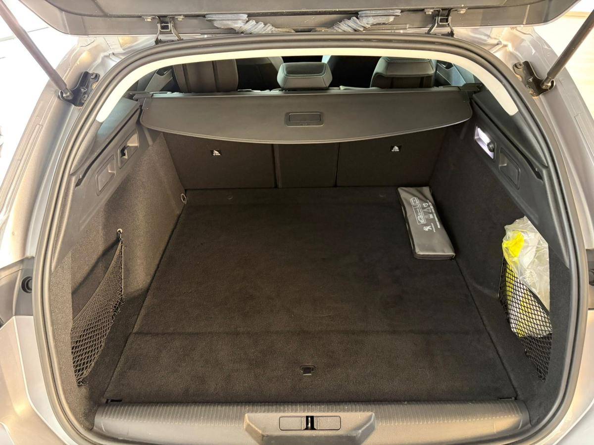 peugeot-308-sw-2023-hibrido-a-gasolina-1598cc