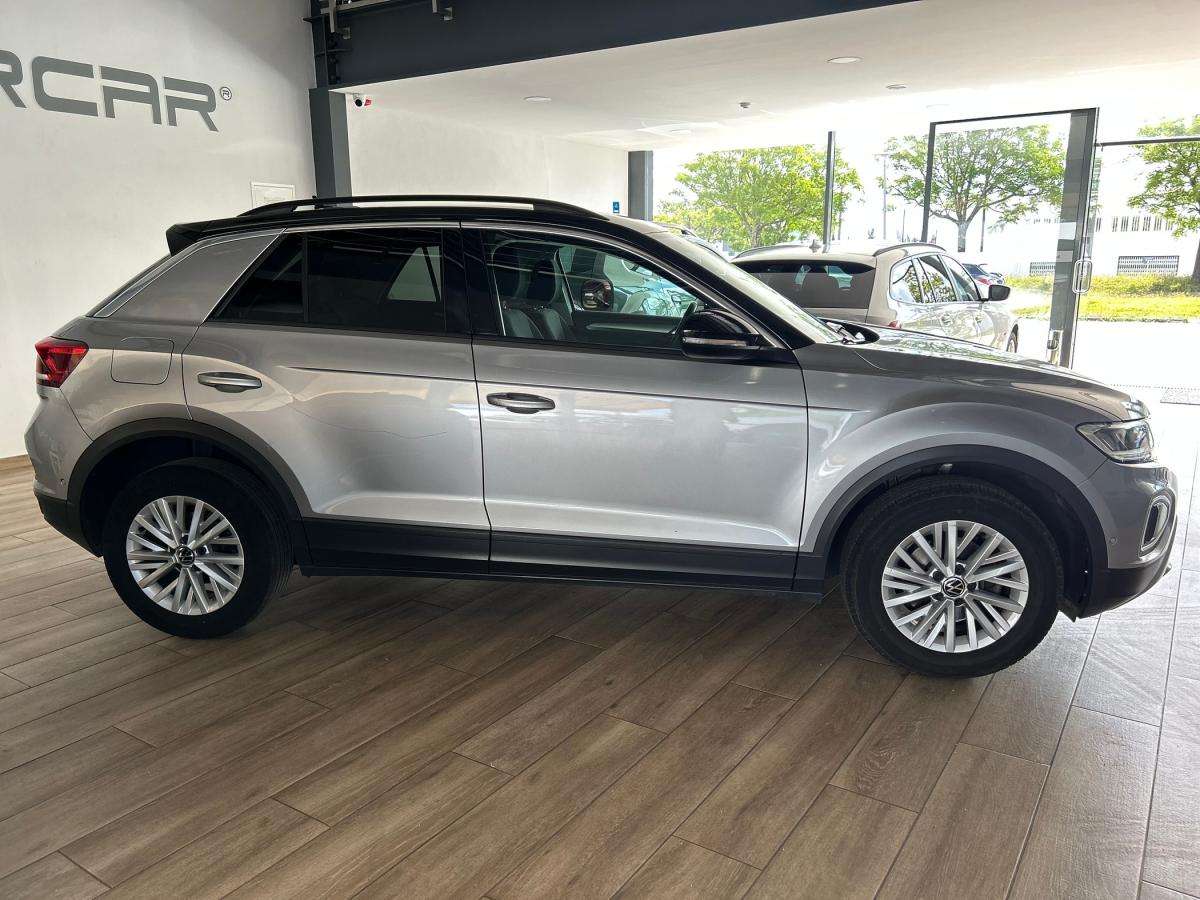 volkswagen-t-roc-2023-gasolina-999cc