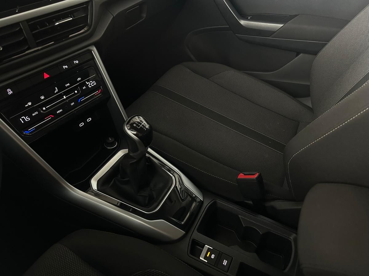 volkswagen-t-roc-2023-gasolina-999cc