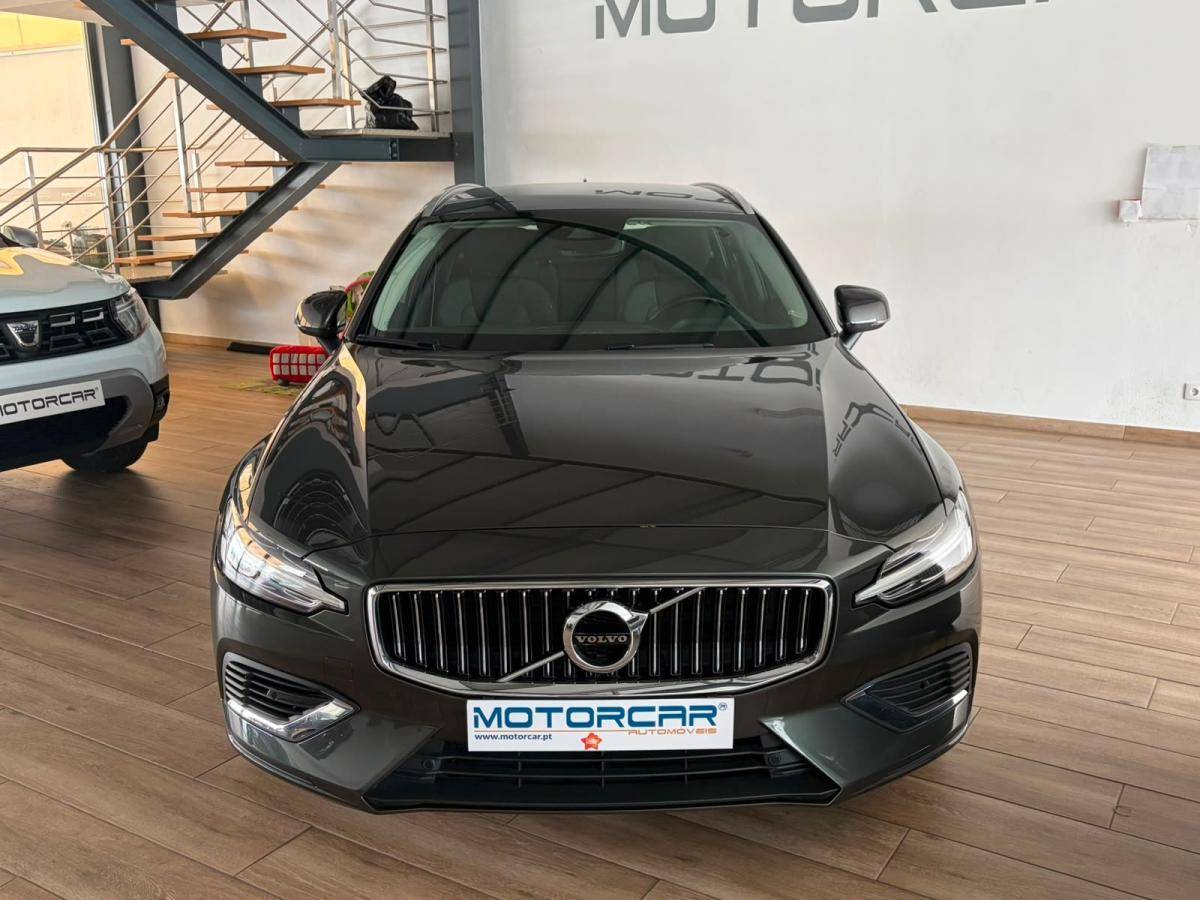 volvo-v60-2022-hibrido-a-gasolina-1969cc