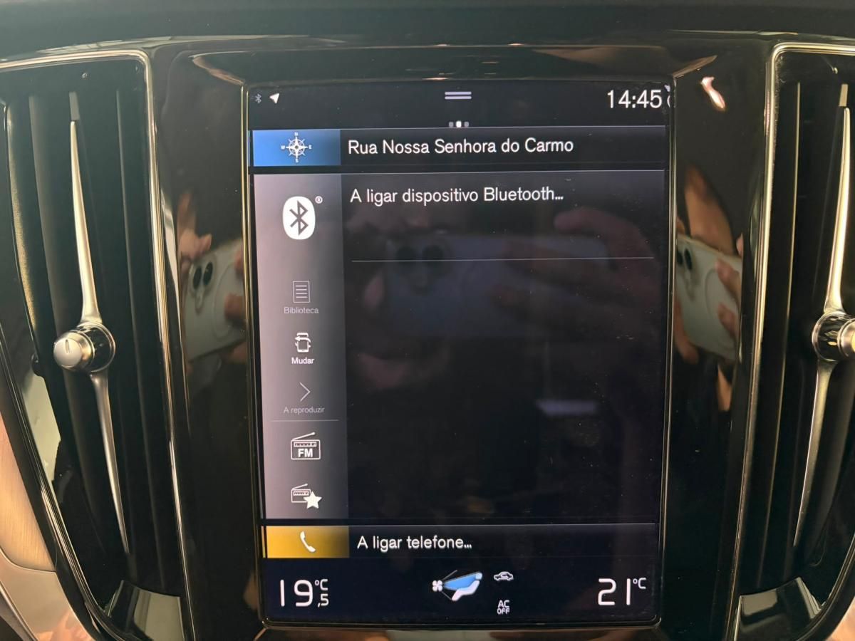 volvo-v60-2022-hibrido-a-gasolina-1969cc