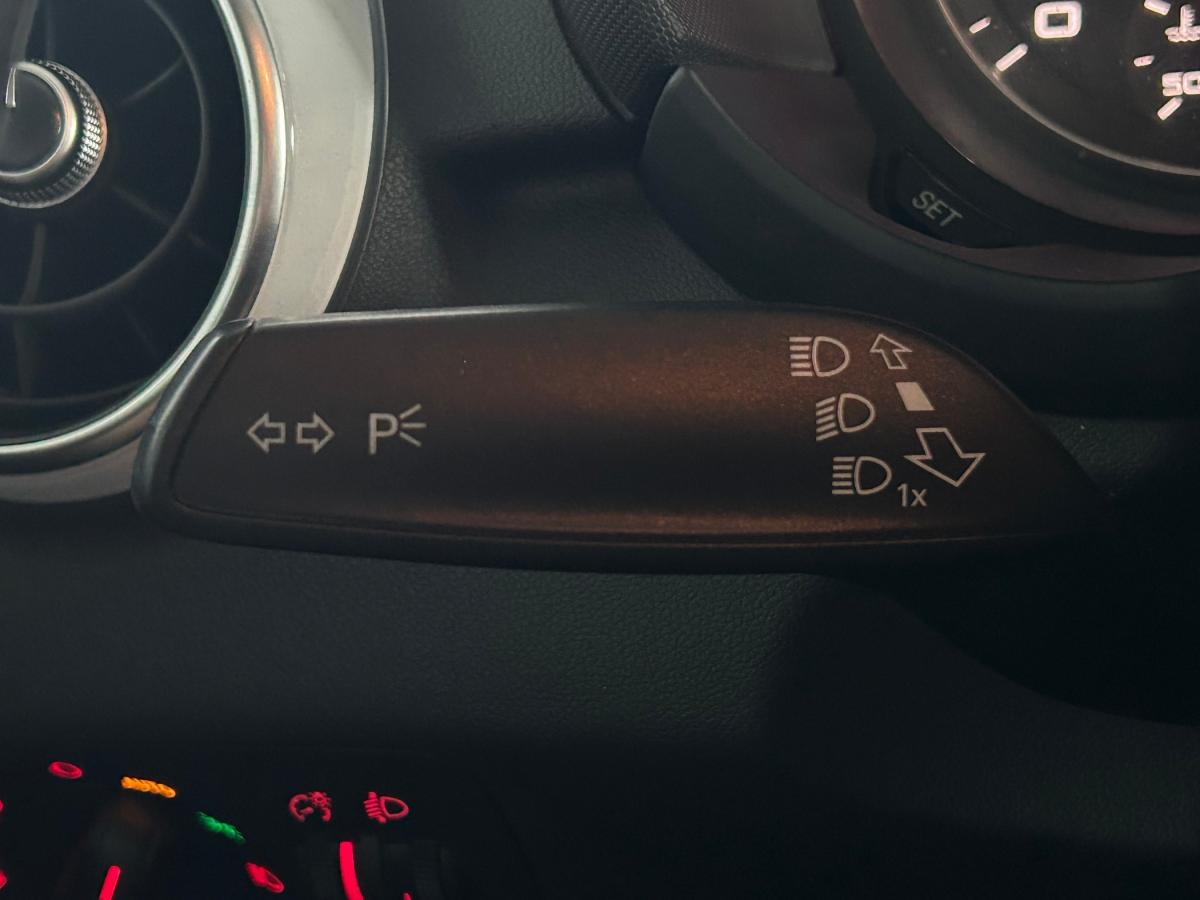 audi-a1-sportback-2014-diesel-1598cc