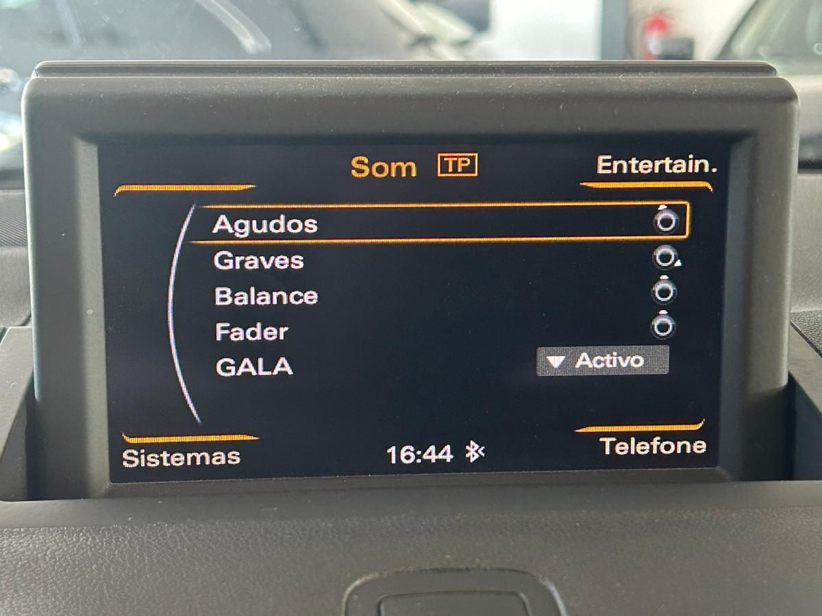audi-a1-sportback-2014-diesel-1598cc