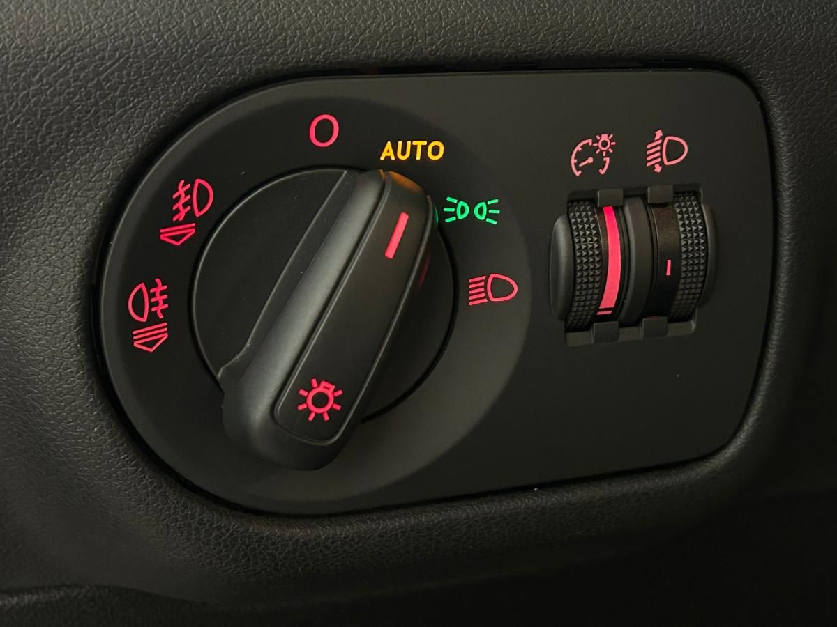audi-a1-sportback-2014-diesel-1598cc