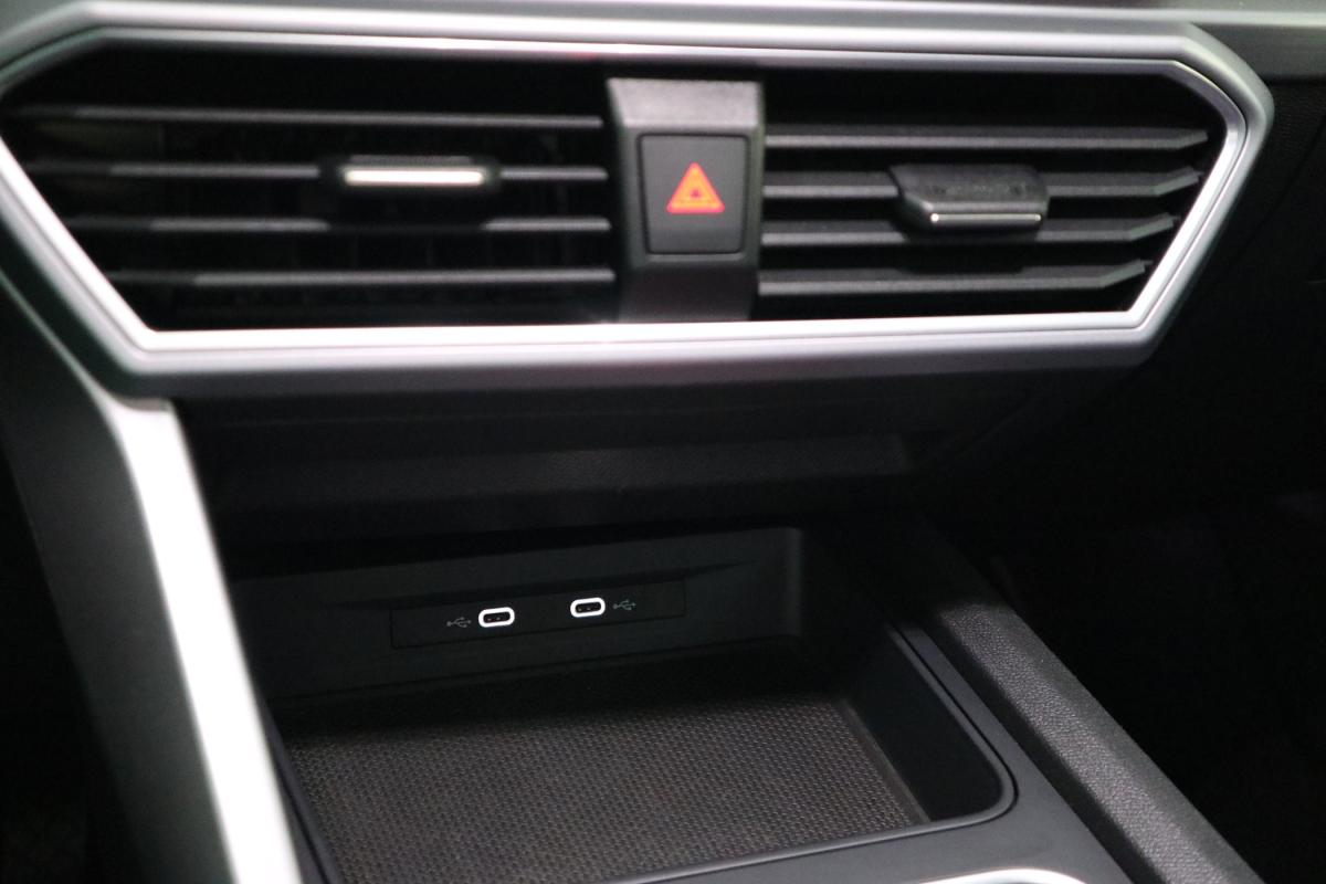 seat-leon-st-2021-hibrido-a-gasolina-1395cc