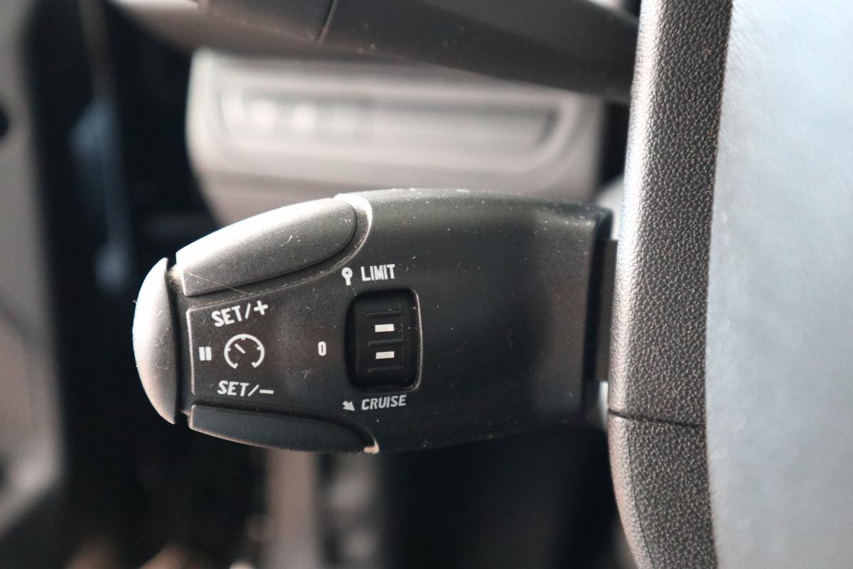 peugeot-2008-2017-diesel-1560cc