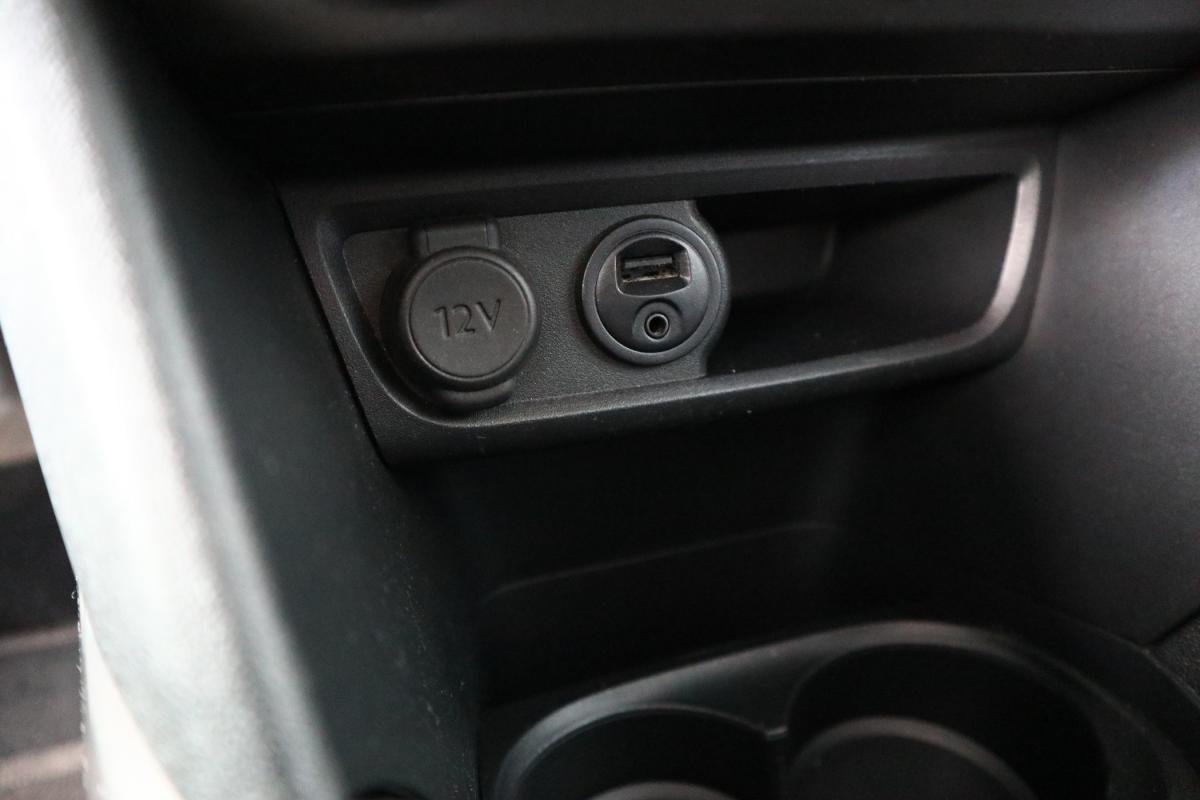 peugeot-2008-2017-diesel-1560cc