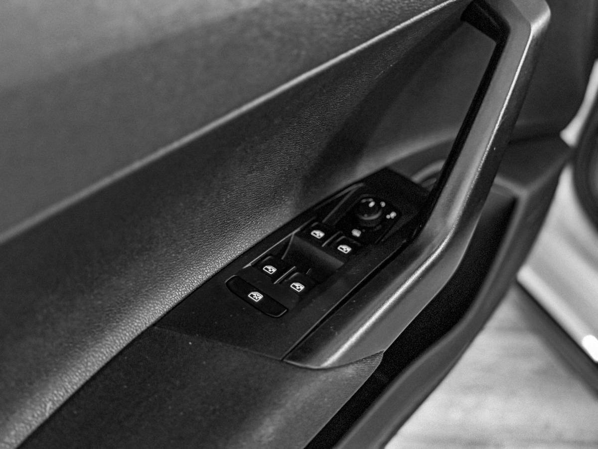volkswagen-taigo-2023-gasolina-999cc