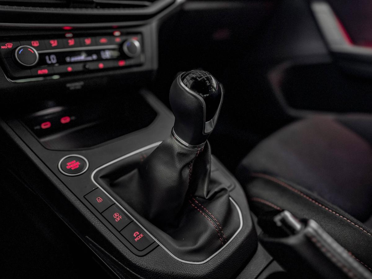 seat-ibiza-2024-gasolina-999cc
