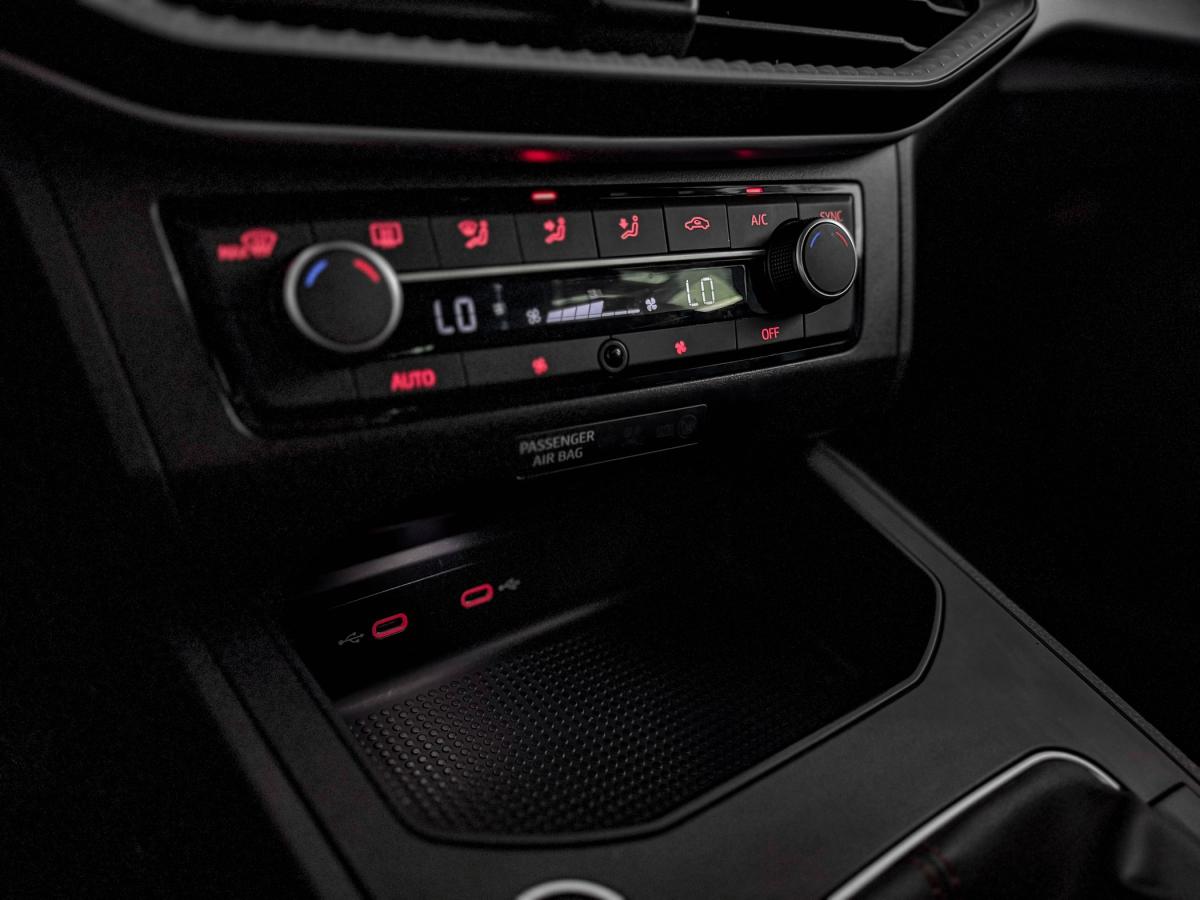 seat-ibiza-2024-gasolina-999cc