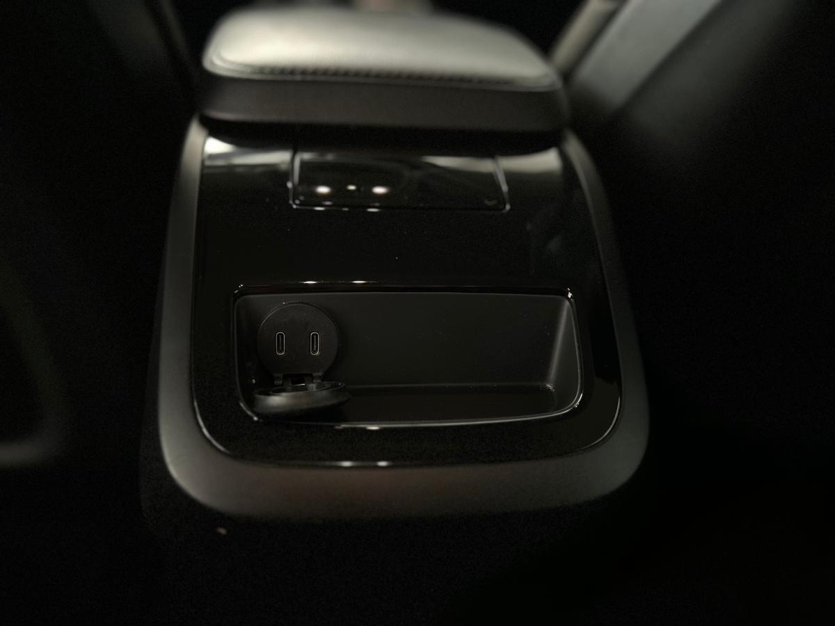 volvo-v60-2022-hibrido-a-gasolina-1969cc