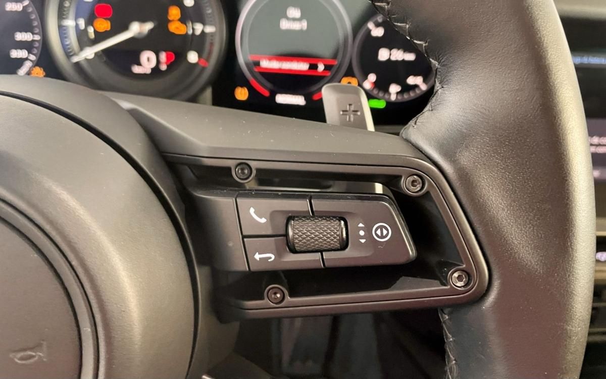 porsche-992-2020-gasolina-2981cc
