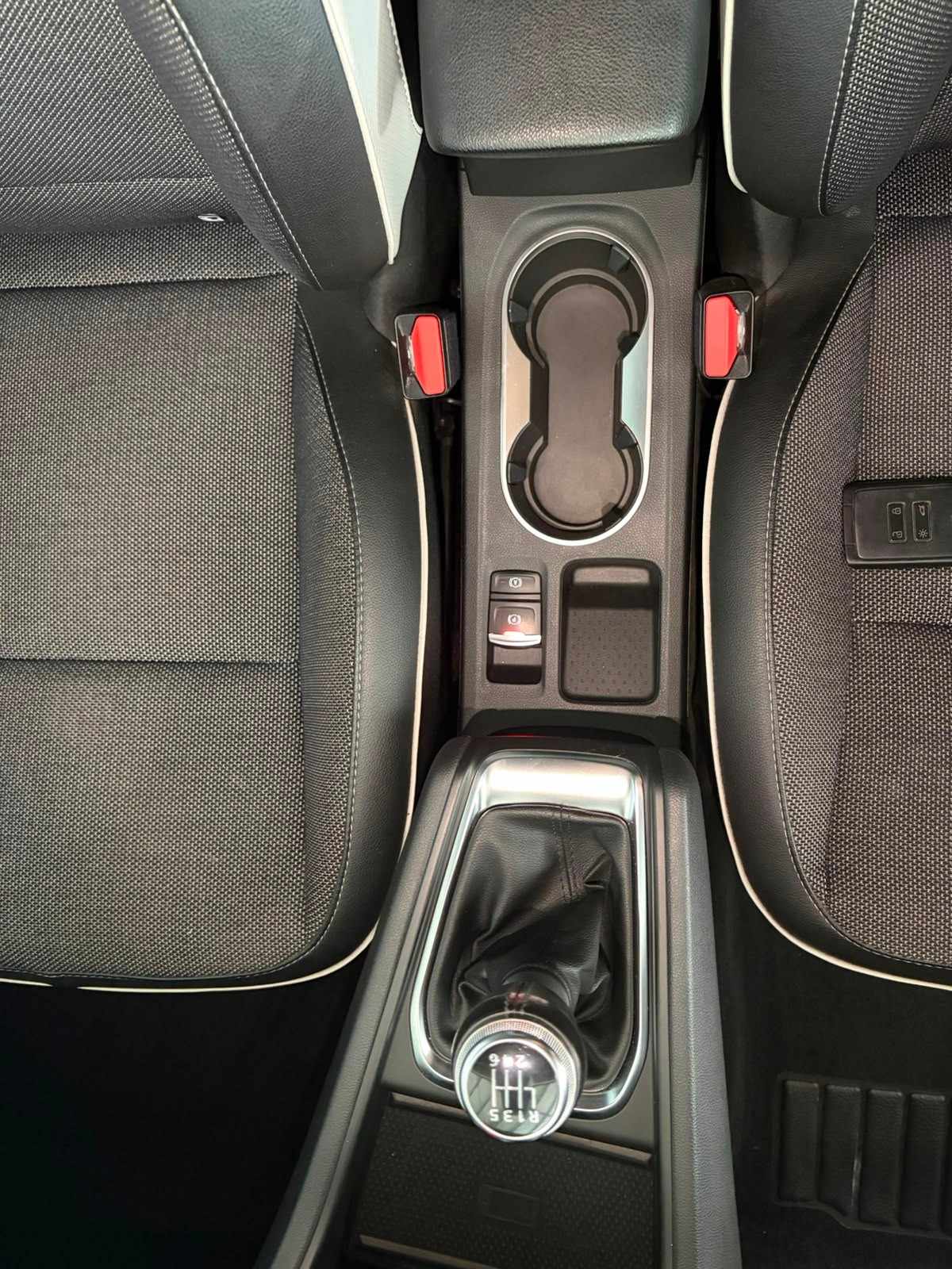 renault-captur-2023-gasolina-999cc