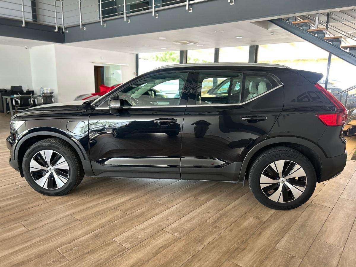 volvo-xc40-2022-hibrido-a-gasolina-1477cc