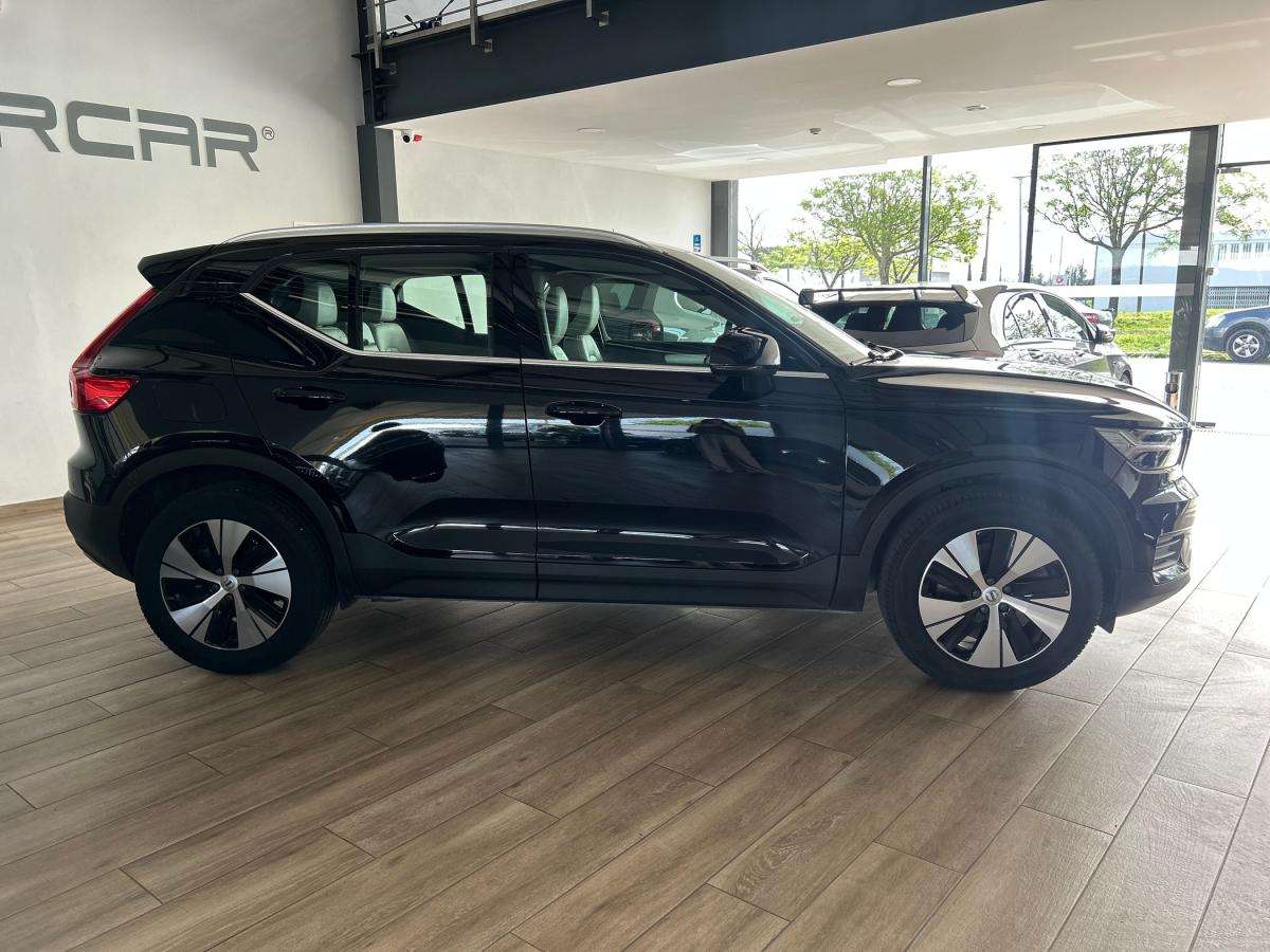 volvo-xc40-2022-hibrido-a-gasolina-1477cc