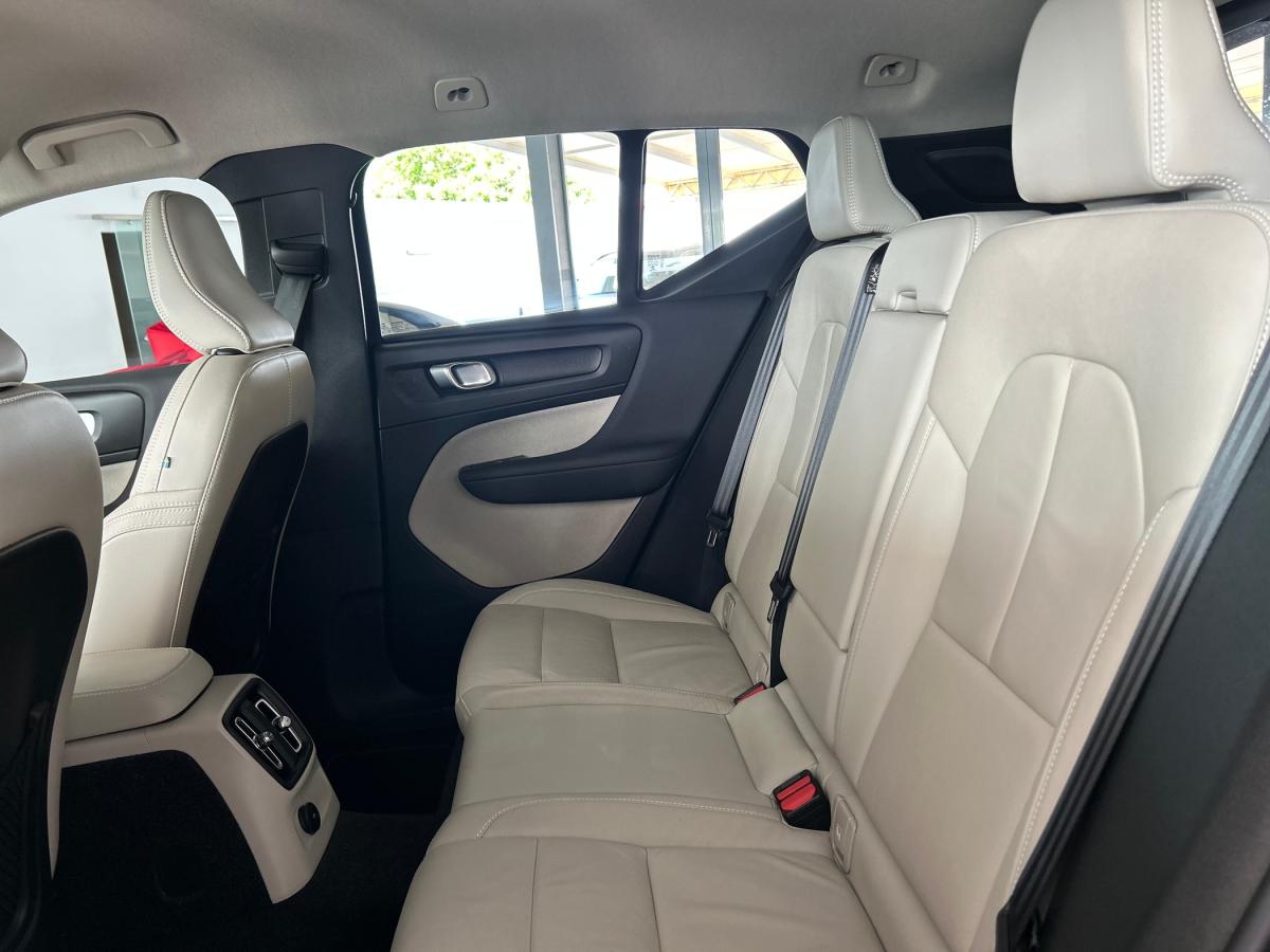 volvo-xc40-2022-hibrido-a-gasolina-1477cc