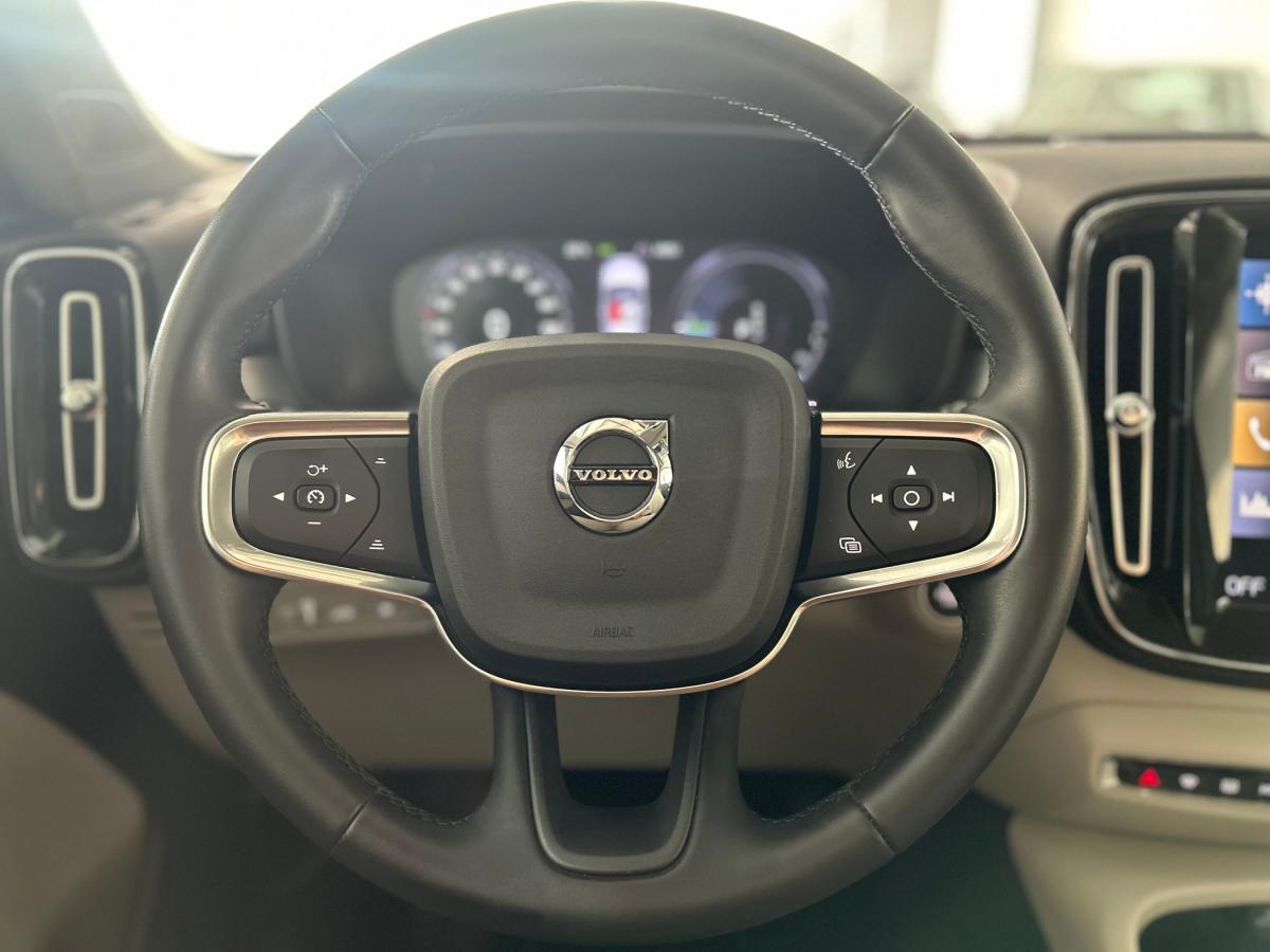 volvo-xc40-2022-hibrido-a-gasolina-1477cc