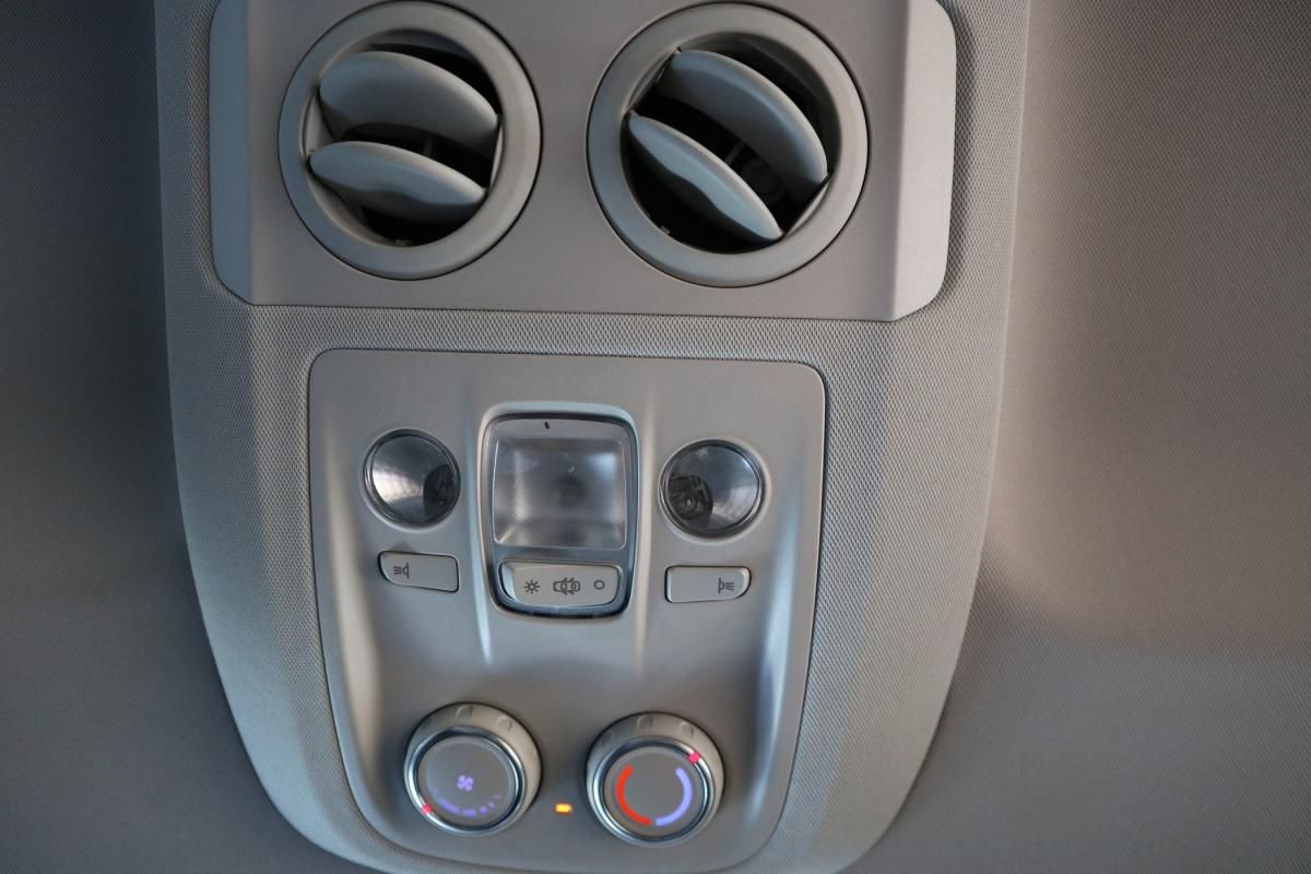 opel-vivaro-2022-diesel-1499cc
