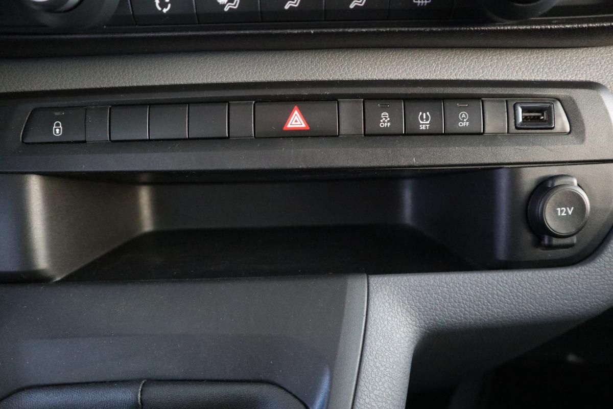opel-vivaro-2022-diesel-1499cc
