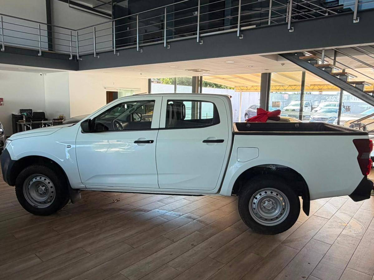 isuzu-d-max-2023-diesel-1898cc