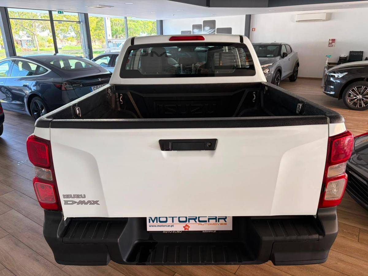 isuzu-d-max-2023-diesel-1898cc