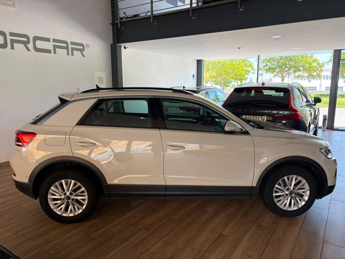 volkswagen-t-roc-2023-gasolina-999cc