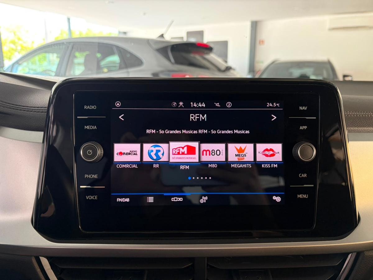 volkswagen-t-roc-2023-gasolina-999cc