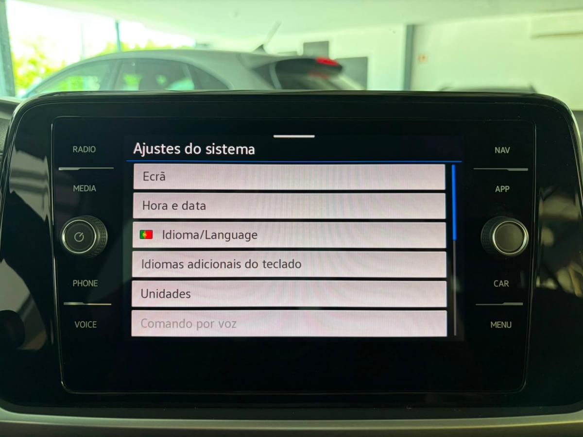 volkswagen-t-roc-2023-gasolina-999cc