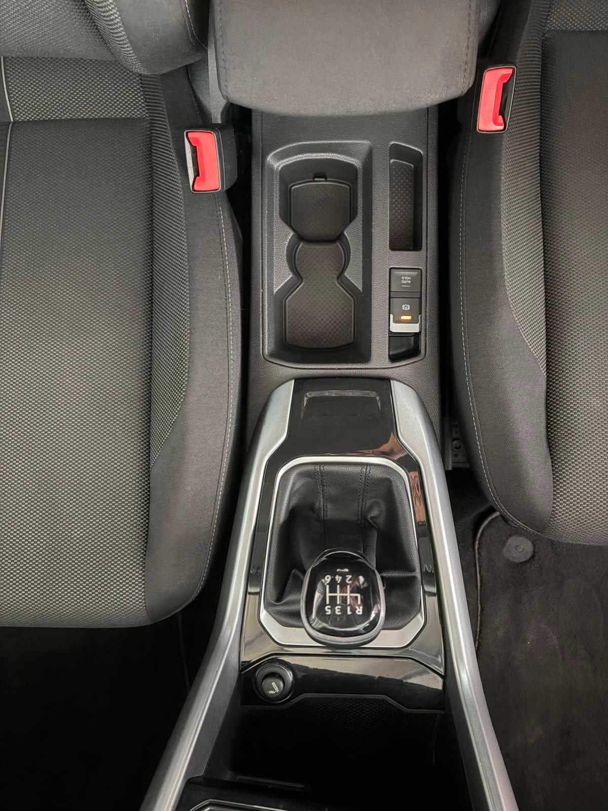 volkswagen-t-roc-2023-gasolina-999cc